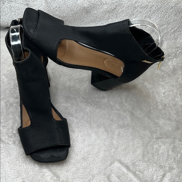 KENNETH COLE REACTION 9 Mix Cutout Sandal 2 Peeptoe Dressy Office Ankle Shoes - Picture 1 of 10
